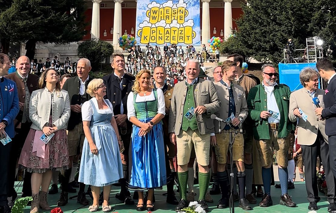 Platzkonzert auf dem Oktoberfest 2023